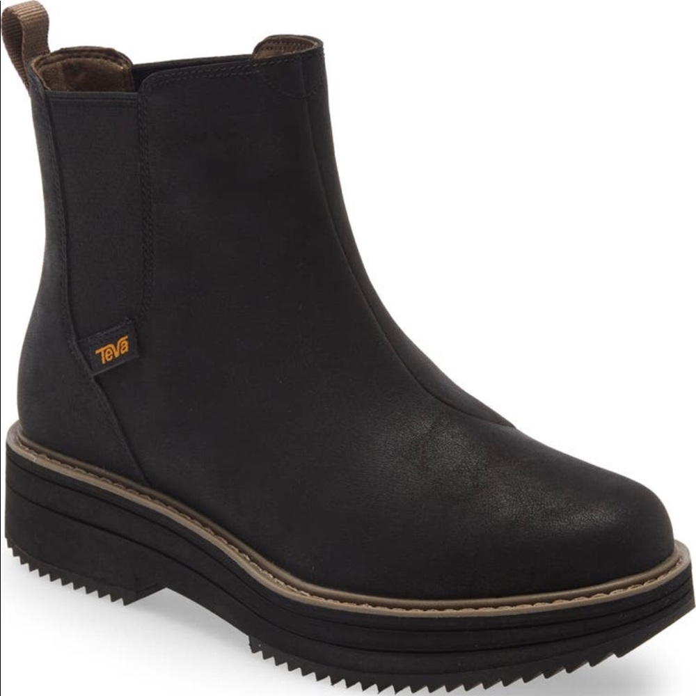 Teva Midform Chelsea Boots